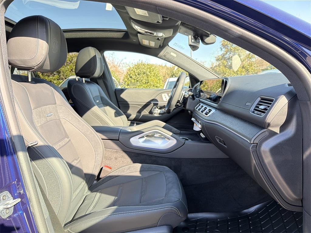 new 2026 Mercedes-Benz AMG GLE 53 car, priced at $100,325