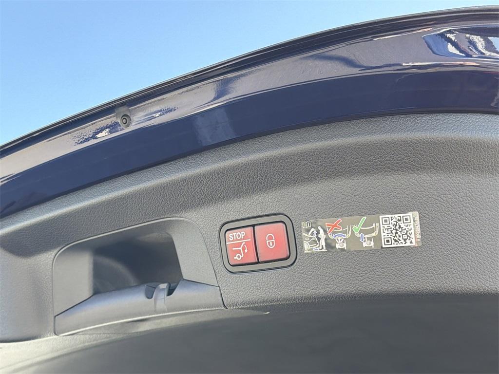 new 2026 Mercedes-Benz AMG GLE 53 car, priced at $100,325