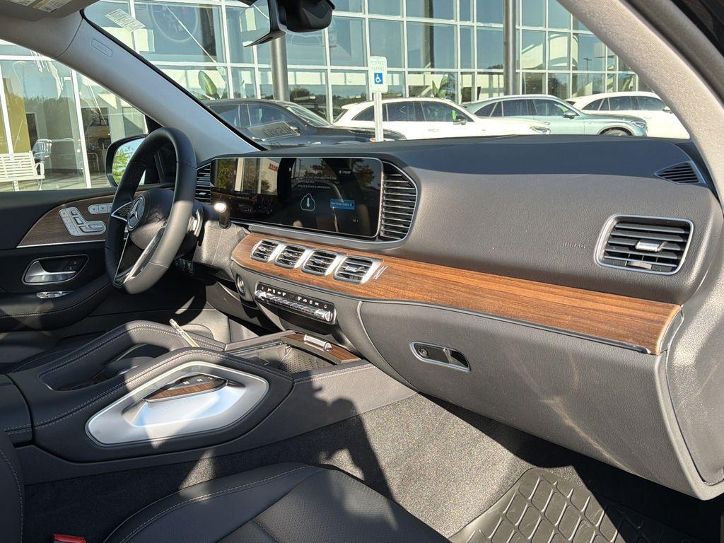 new 2026 Mercedes-Benz GLE 450 car, priced at $81,695