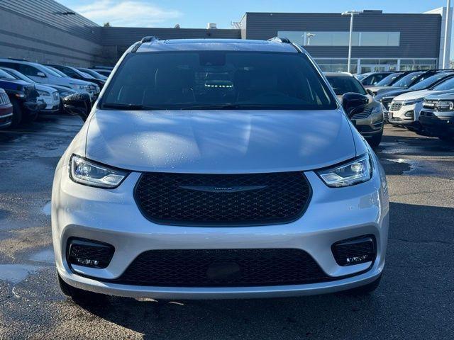 new 2026 Chrysler Pacifica car, priced at $49,961