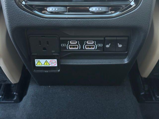 new 2025 Jeep Grand Cherokee car