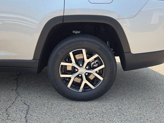 new 2025 Jeep Grand Cherokee L car, priced at $44,910