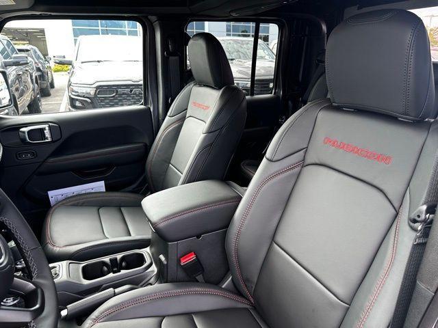 new 2025 Jeep Gladiator car, priced at $57,135