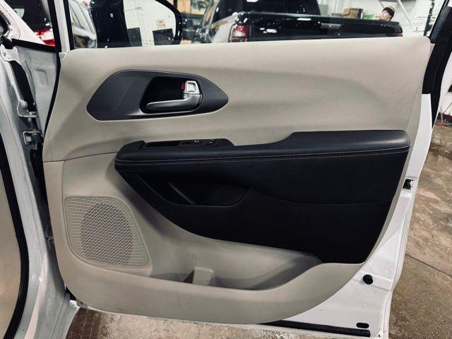 used 2024 Chrysler Pacifica car, priced at $26,249