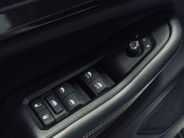 used 2023 Jeep Grand Cherokee car, priced at $32,304
