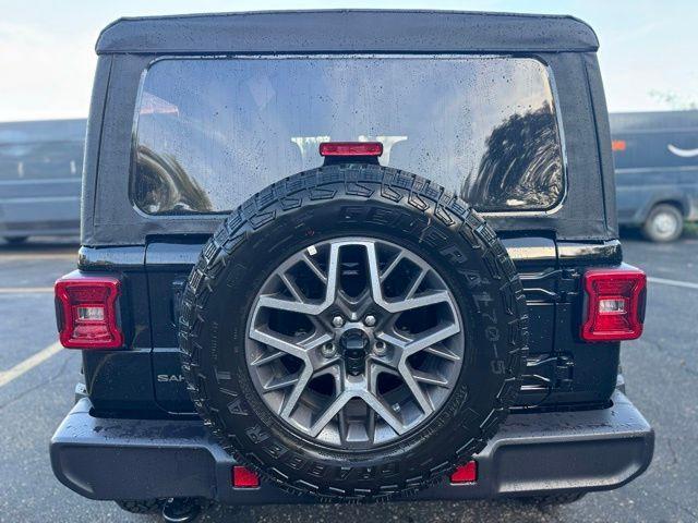 new 2025 Jeep Wrangler car, priced at $43,988