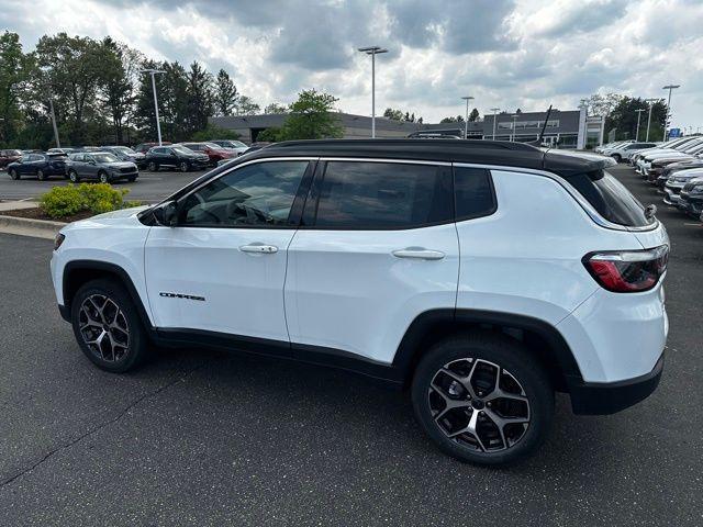 new 2025 Jeep Compass car, priced at $28,947