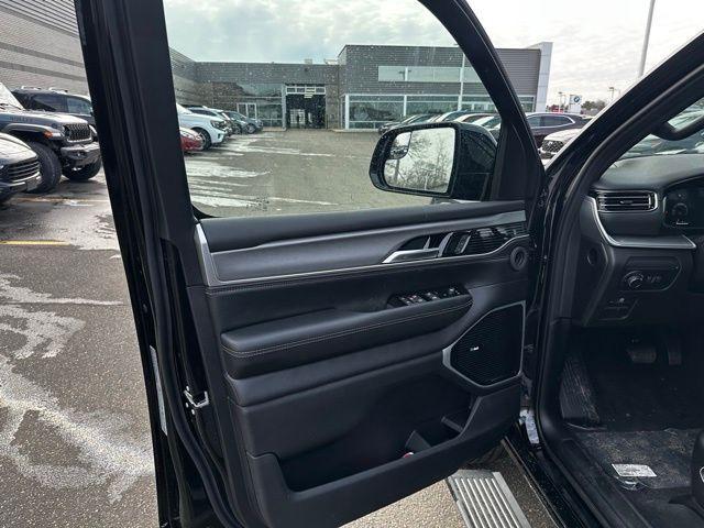 new 2026 Jeep Grand Wagoneer car, priced at $78,954
