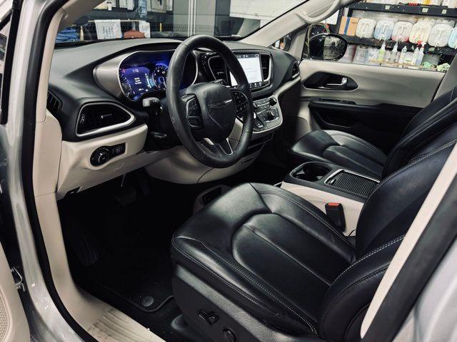 used 2024 Chrysler Pacifica car, priced at $29,545