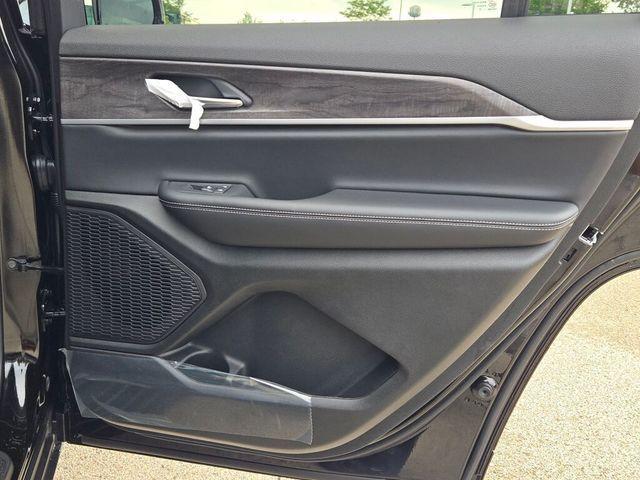 new 2025 Jeep Grand Cherokee L car, priced at $48,489