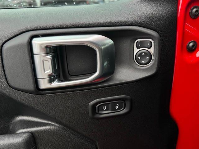 new 2026 Jeep Wrangler car, priced at $44,217