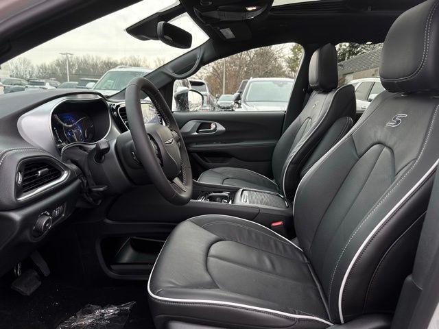 new 2026 Chrysler Pacifica car, priced at $49,961