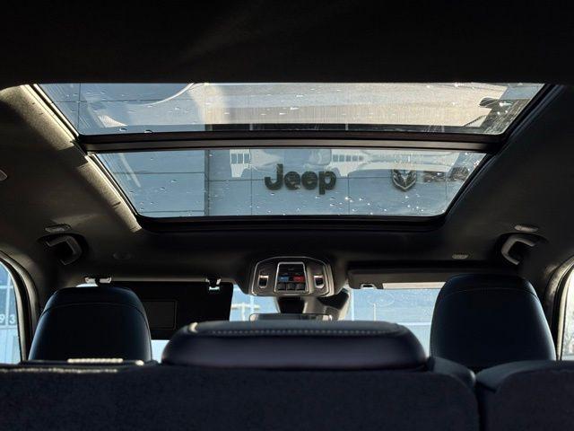 new 2025 Jeep Grand Cherokee car, priced at $45,771