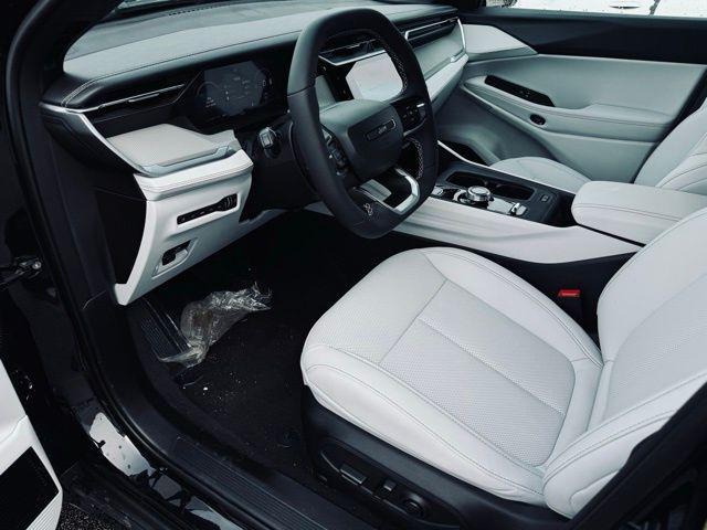 new 2026 Jeep Cherokee car, priced at $43,585