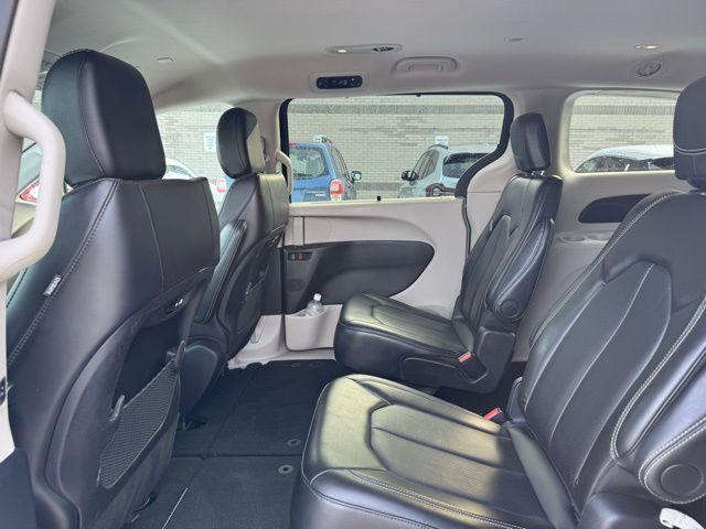 used 2024 Chrysler Pacifica car, priced at $29,000