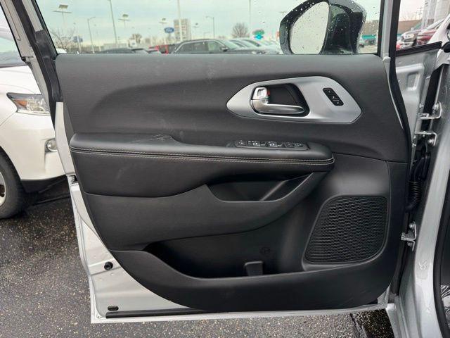 new 2026 Chrysler Pacifica car, priced at $50,861