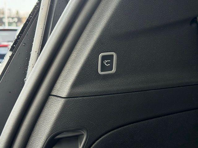 new 2026 Chrysler Pacifica car, priced at $50,861