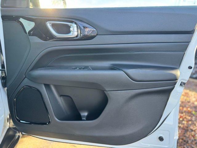 new 2026 Jeep Compass car, priced at $33,877