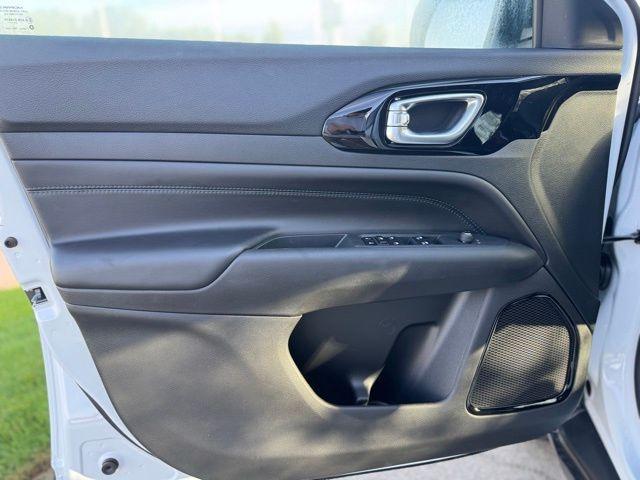 new 2026 Jeep Compass car, priced at $33,877