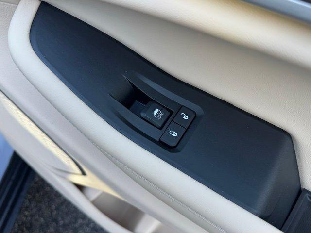 new 2025 Jeep Grand Cherokee L car