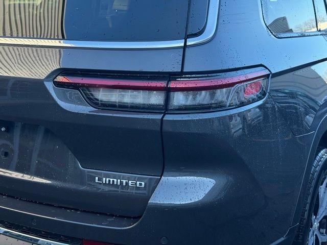 new 2025 Jeep Grand Cherokee L car