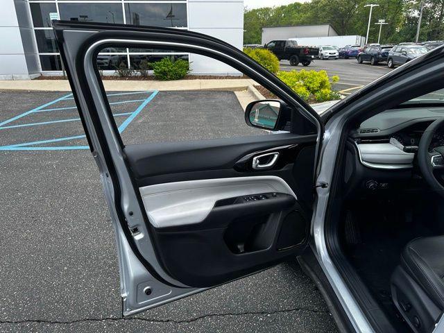 new 2025 Jeep Compass car, priced at $29,877