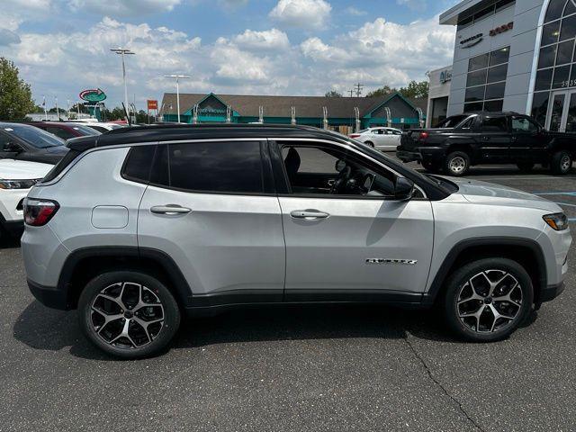 new 2025 Jeep Compass car, priced at $29,877