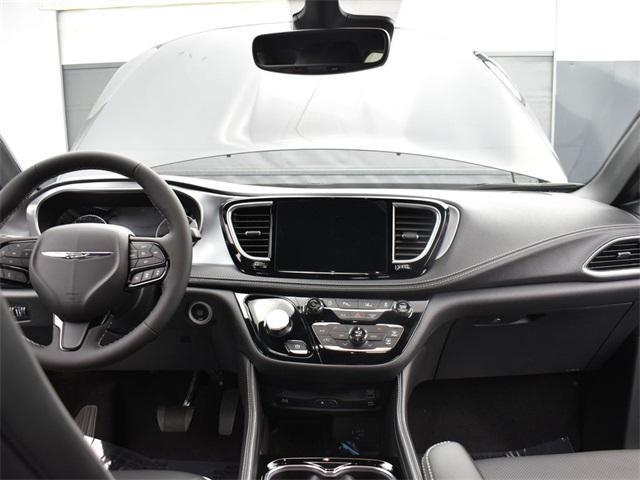 new 2026 Chrysler Pacifica car, priced at $54,405