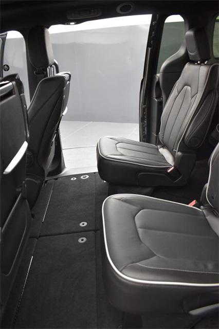 new 2026 Chrysler Pacifica car, priced at $54,405