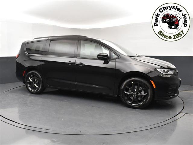 new 2026 Chrysler Pacifica car, priced at $54,405