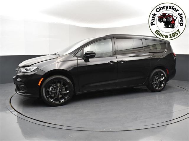 new 2026 Chrysler Pacifica car, priced at $54,405