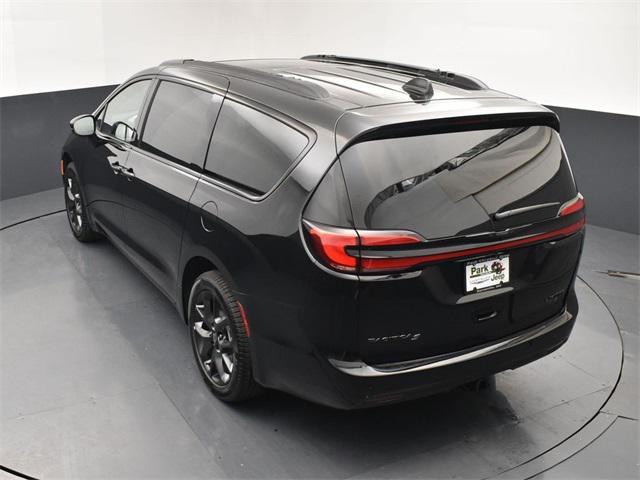 new 2026 Chrysler Pacifica car, priced at $54,405