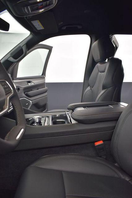 new 2026 Jeep Grand Wagoneer car, priced at $72,297