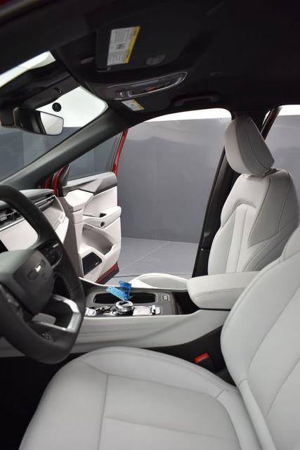 new 2026 Jeep Cherokee car, priced at $40,990