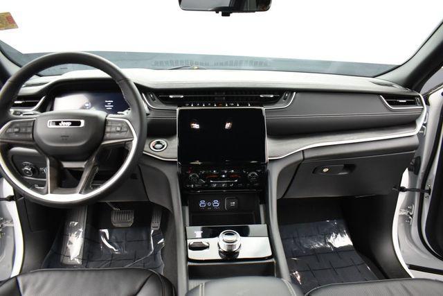 used 2024 Jeep Grand Cherokee car, priced at $39,564