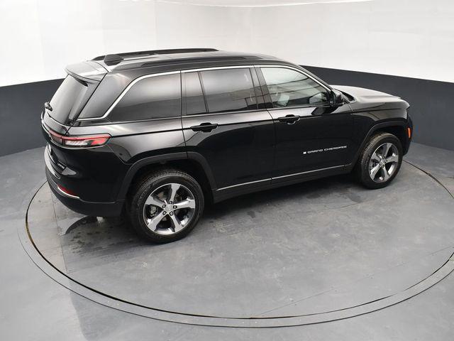new 2026 Jeep Grand Cherokee car, priced at $44,500