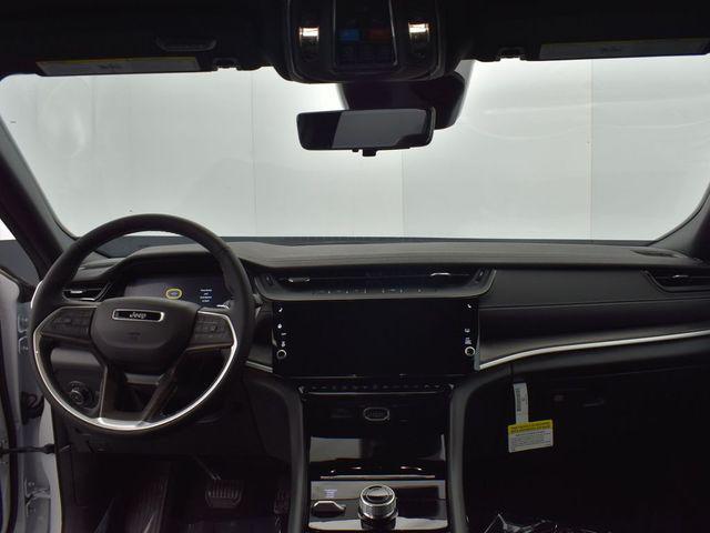 new 2026 Jeep Grand Cherokee car, priced at $45,835