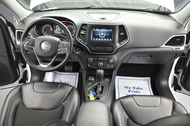 used 2019 Jeep Cherokee car, priced at $13,837