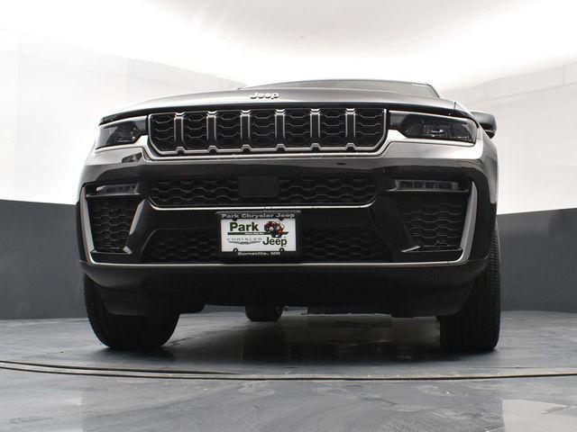 new 2026 Jeep Grand Cherokee car, priced at $43,505