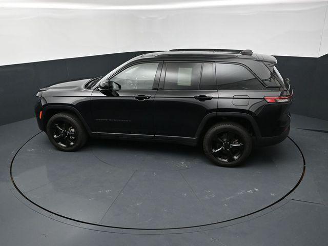 used 2023 Jeep Grand Cherokee car, priced at $35,229