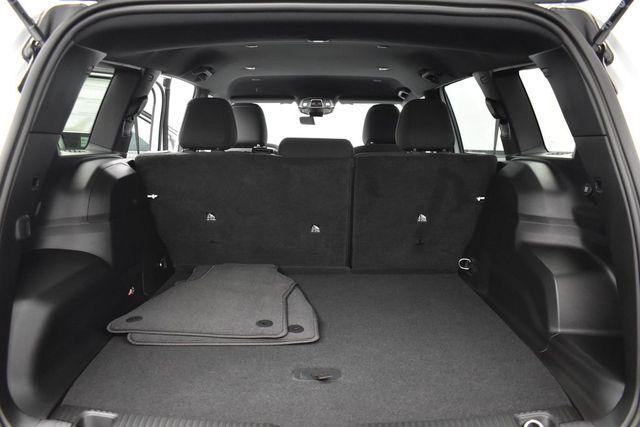 new 2026 Jeep Cherokee car, priced at $38,220