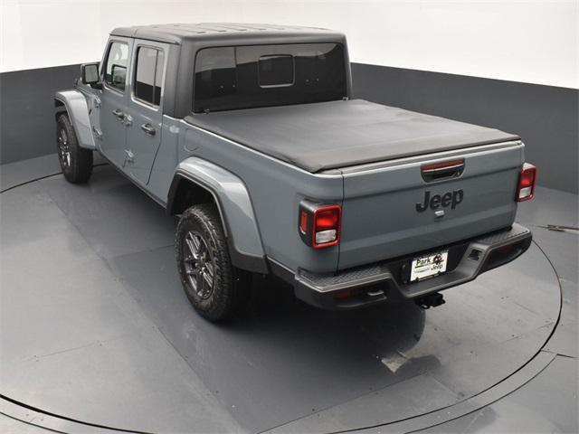 new 2025 Jeep Gladiator car, priced at $50,885