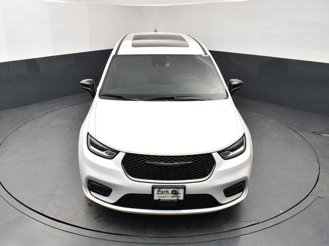 new 2026 Chrysler Pacifica car, priced at $45,955