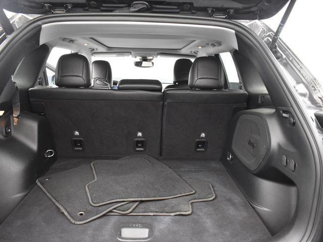 used 2022 Jeep Cherokee car, priced at $26,236