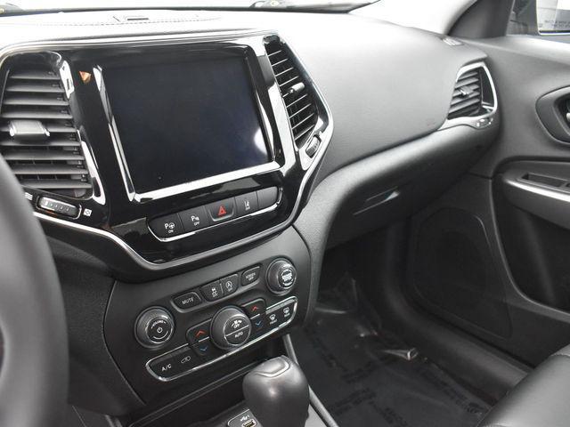 used 2022 Jeep Cherokee car, priced at $26,236