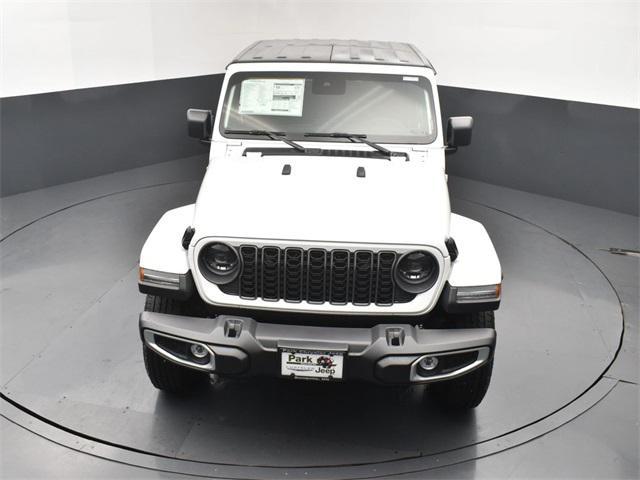 new 2025 Jeep Gladiator car, priced at $50,290