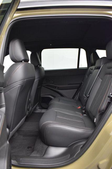 new 2026 Jeep Cherokee car, priced at $45,580