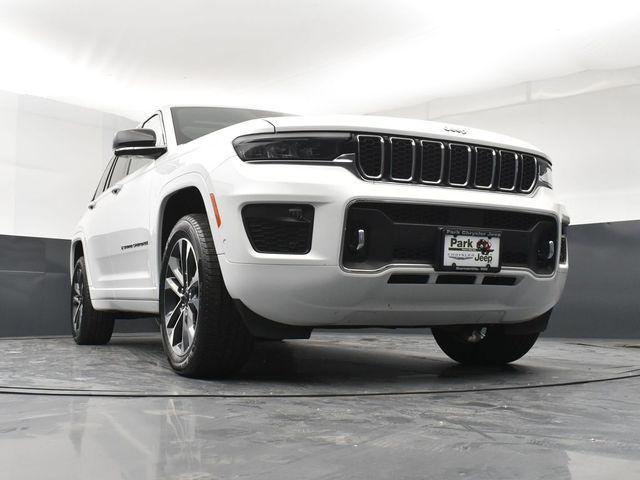 used 2023 Jeep Grand Cherokee car, priced at $35,883