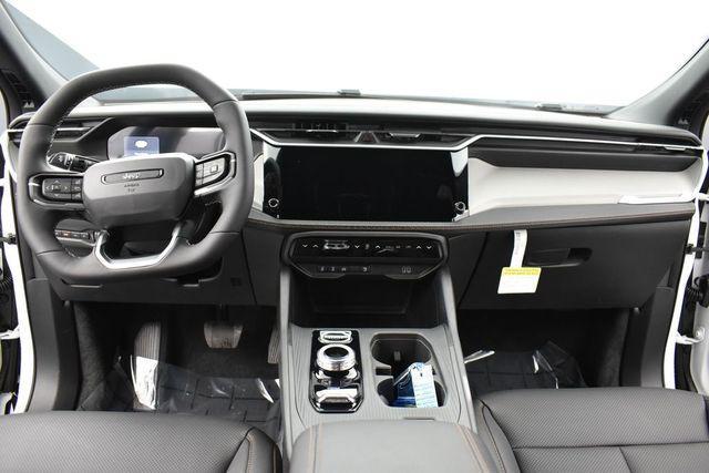 new 2026 Jeep Cherokee car, priced at $40,990