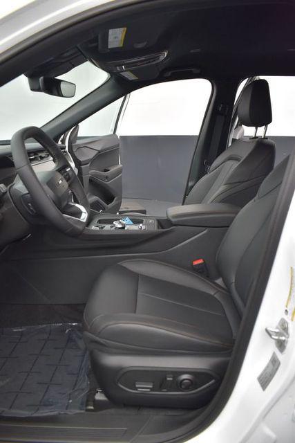 new 2026 Jeep Cherokee car, priced at $40,990